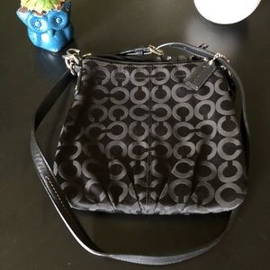 Vintage Coach Signature C’s Crossbody Black Purse